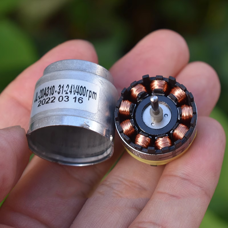 مضخة مياه صغيرة بدون فرشاة تعم - مراجعة Mini Peristaltic Pump 12V وسعره