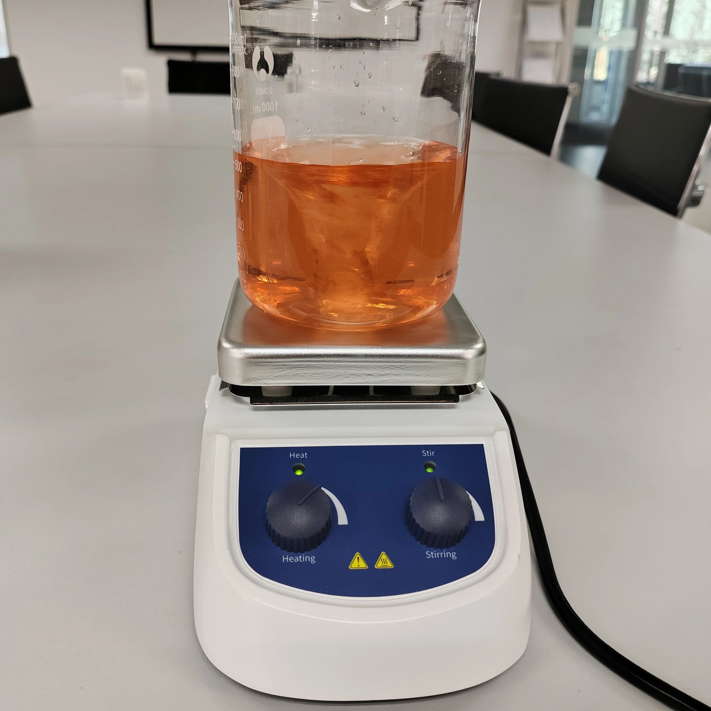 خلاط مغناطيسي MS4-H380-E سعة 5 - مراجعة Lab Equipment وسعره